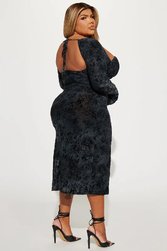 Amira Flocked Midi Dress - Black/combo