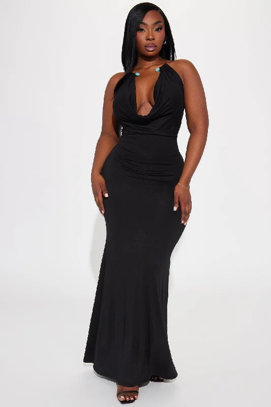 Clarissa Backless Maxi Dress - Black