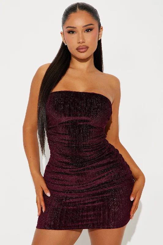 Dazzling Diamond Velvet Mini Dress - Burgundy