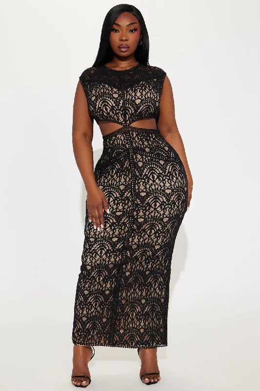 Valeria Lace Maxi Dress - Black