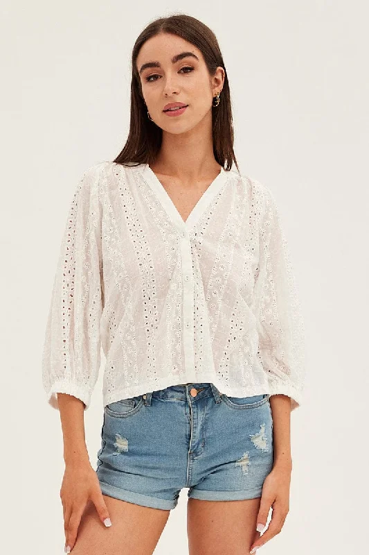 White Shirt 3/4 Sleeve Banded Collar Longline Broidery