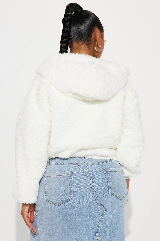 Bring In The Cold Faux Fur Jacket - White