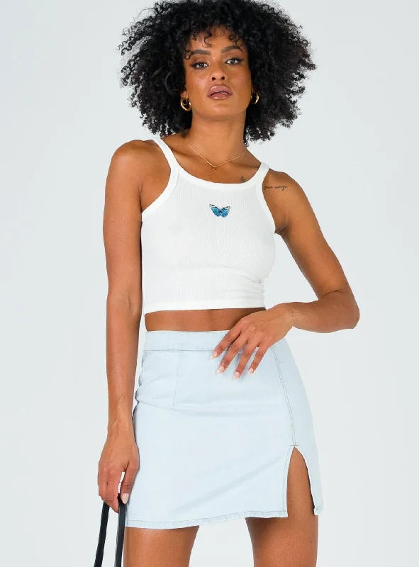 The Lola Mini Skirt Light Wash Denim