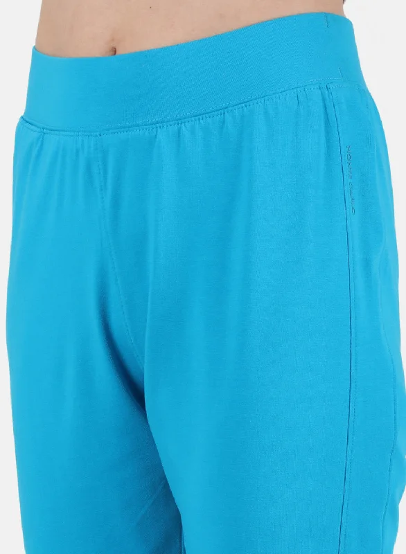 Womens Blue Regular Capri